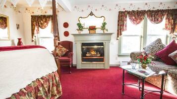 Mary Pickford Suite | Living area