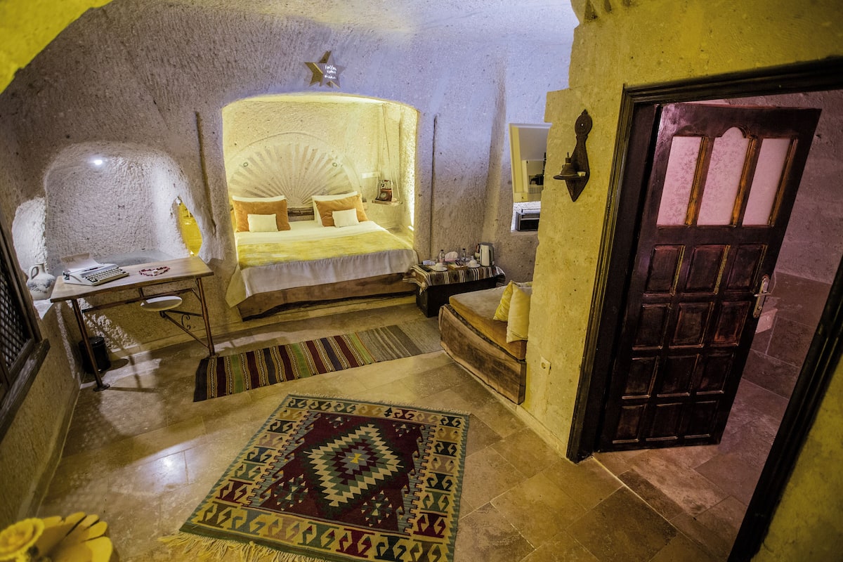 Insonorización, tabla de planchar con plancha y wifi gratis