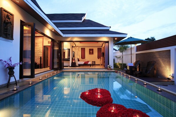 2 Bedrooms Private Pool Villa | Terrace/patio