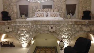 Suite, Sea View (Palmento) | Deep soaking bathtub