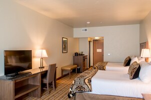 Deluxe Room, 2 Queen Beds with 1 Sofa bed | Premium bedding, pillowtop beds, in-room safe, desk