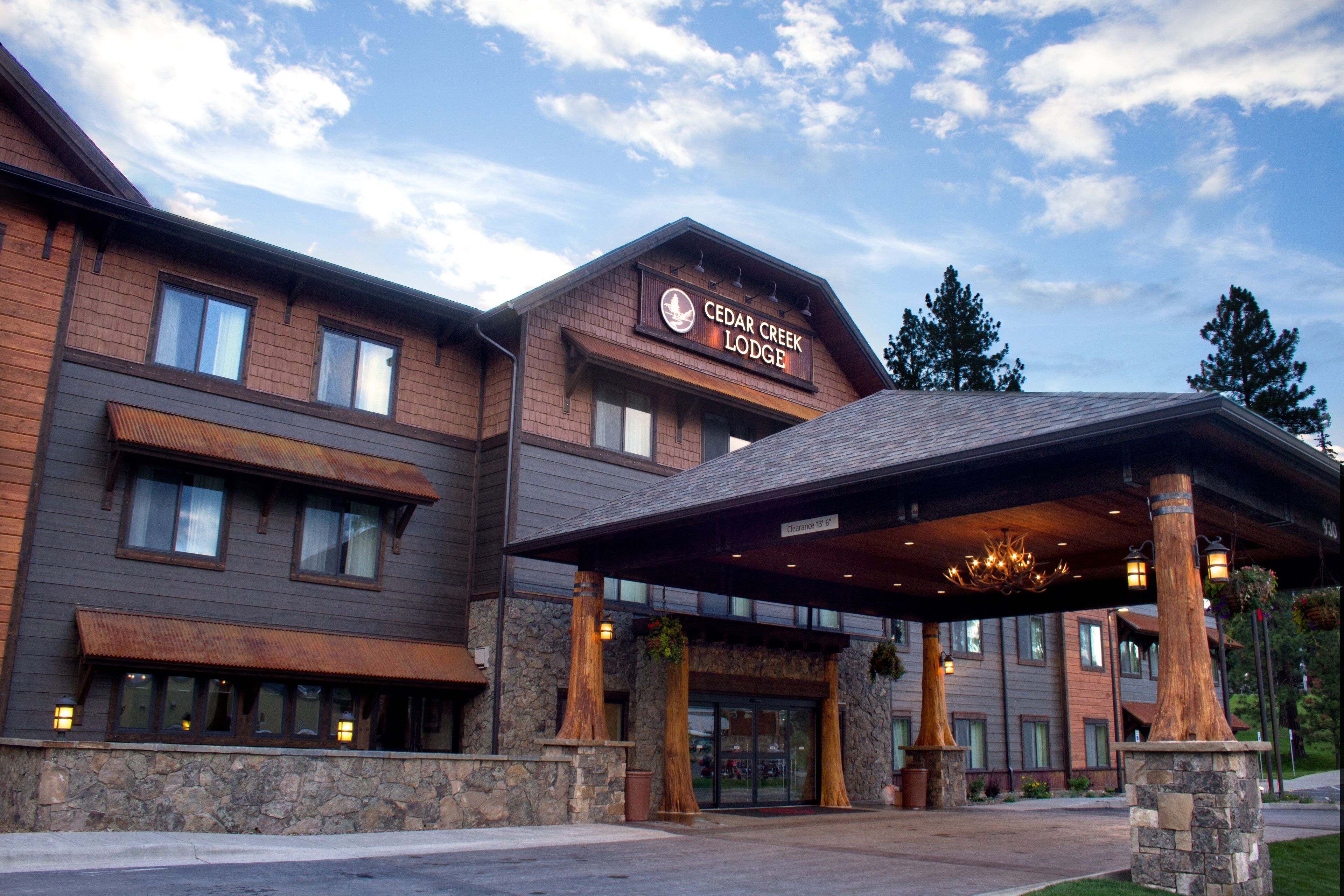 Cedar Creek Lodge & Conference Center in Columbia Falls, United States