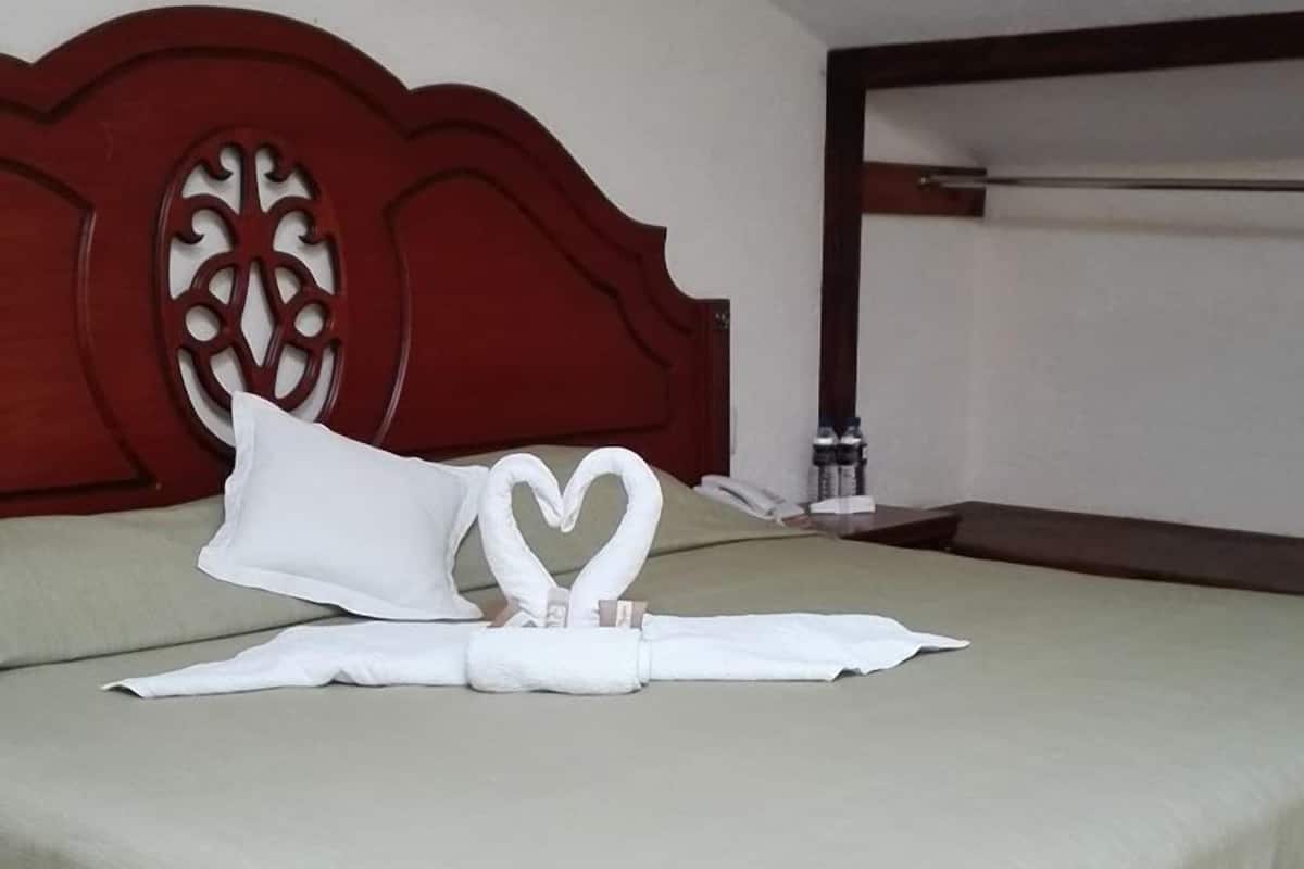 Quarto casal standard | Camas extras/dobráveis (sobretaxa), Wi-Fi de cortesia