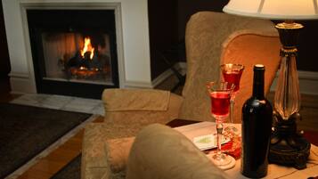 Romantic Room, 1 King Bed, Fireplace | View from room