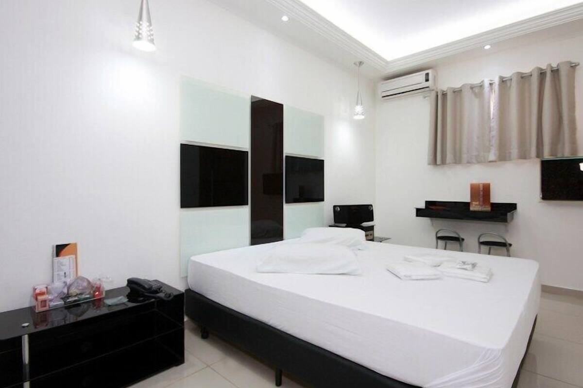 Room, Jetted Tub (Class) | Minibar