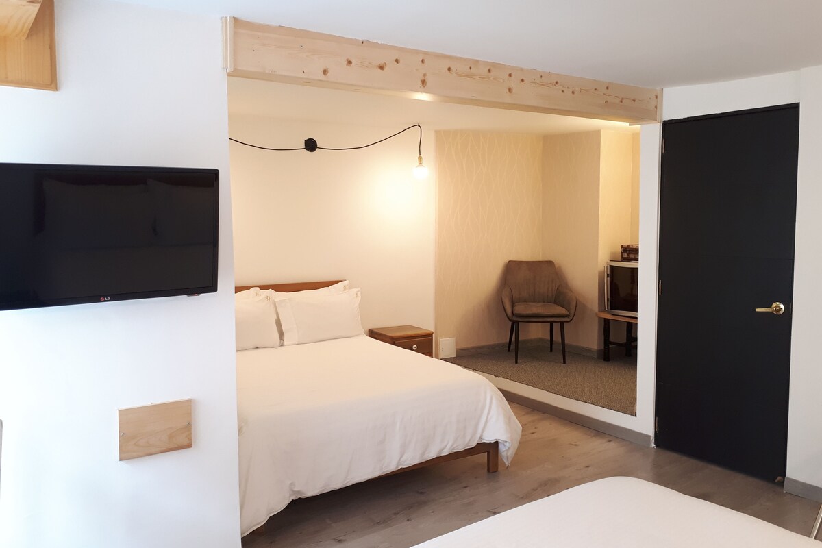 Standard Twin Room, 2 Double Beds | In-room safe, iron/ironing board, free WiFi