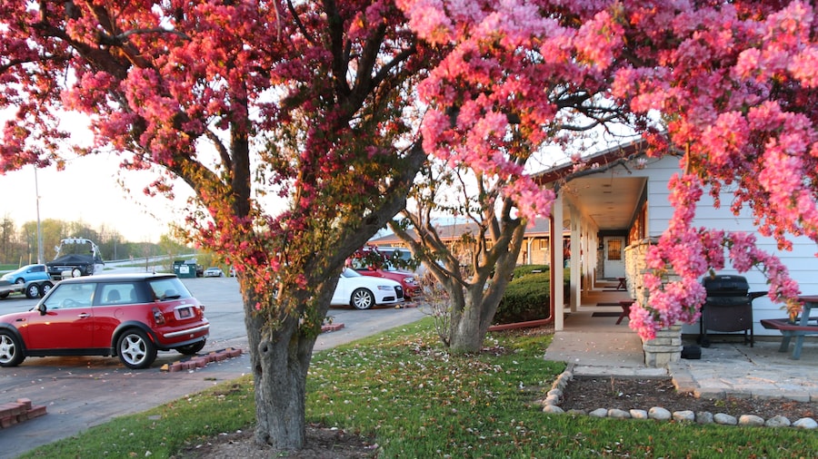 Random Lake Motel (RLM)