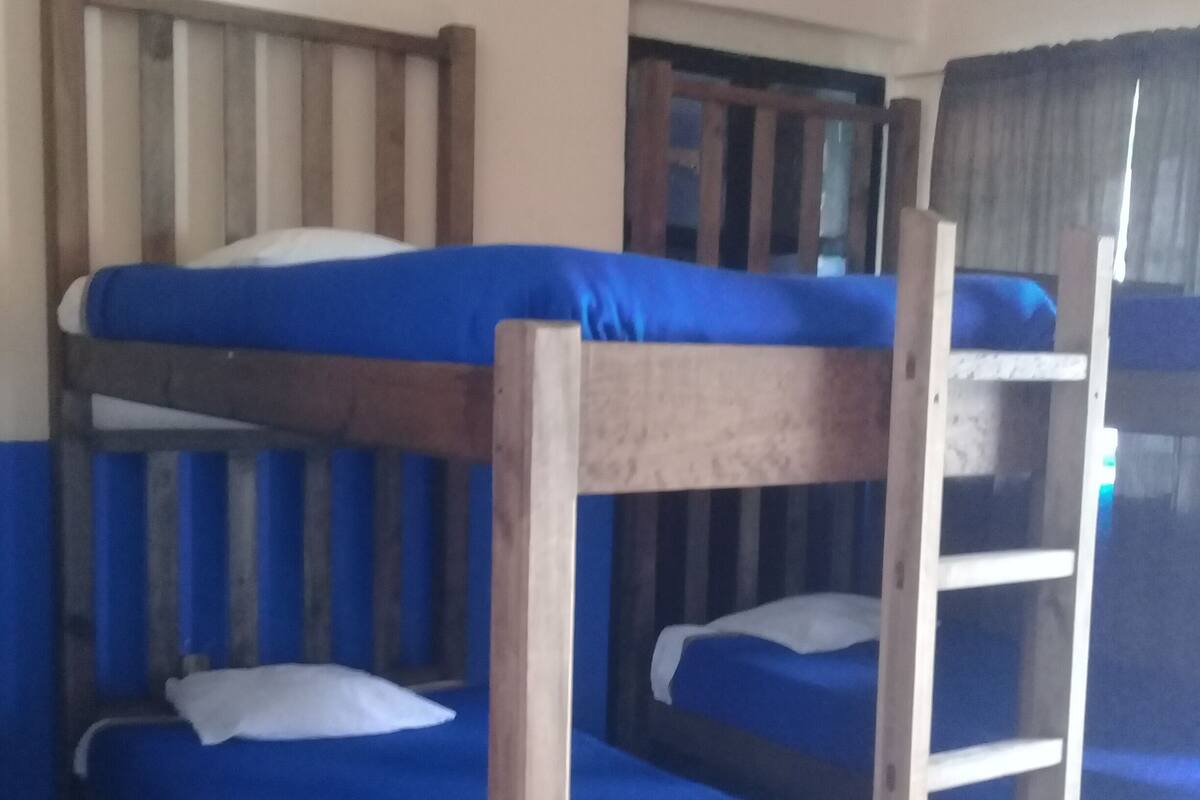 Desk, rollaway beds, free WiFi