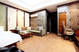 Superior Room | 遮光窗帘、免费 WiFi、床单