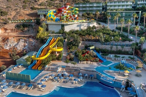 Aqua SUN Village