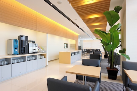 Lounge. Hakata Tokyu REI Hotel