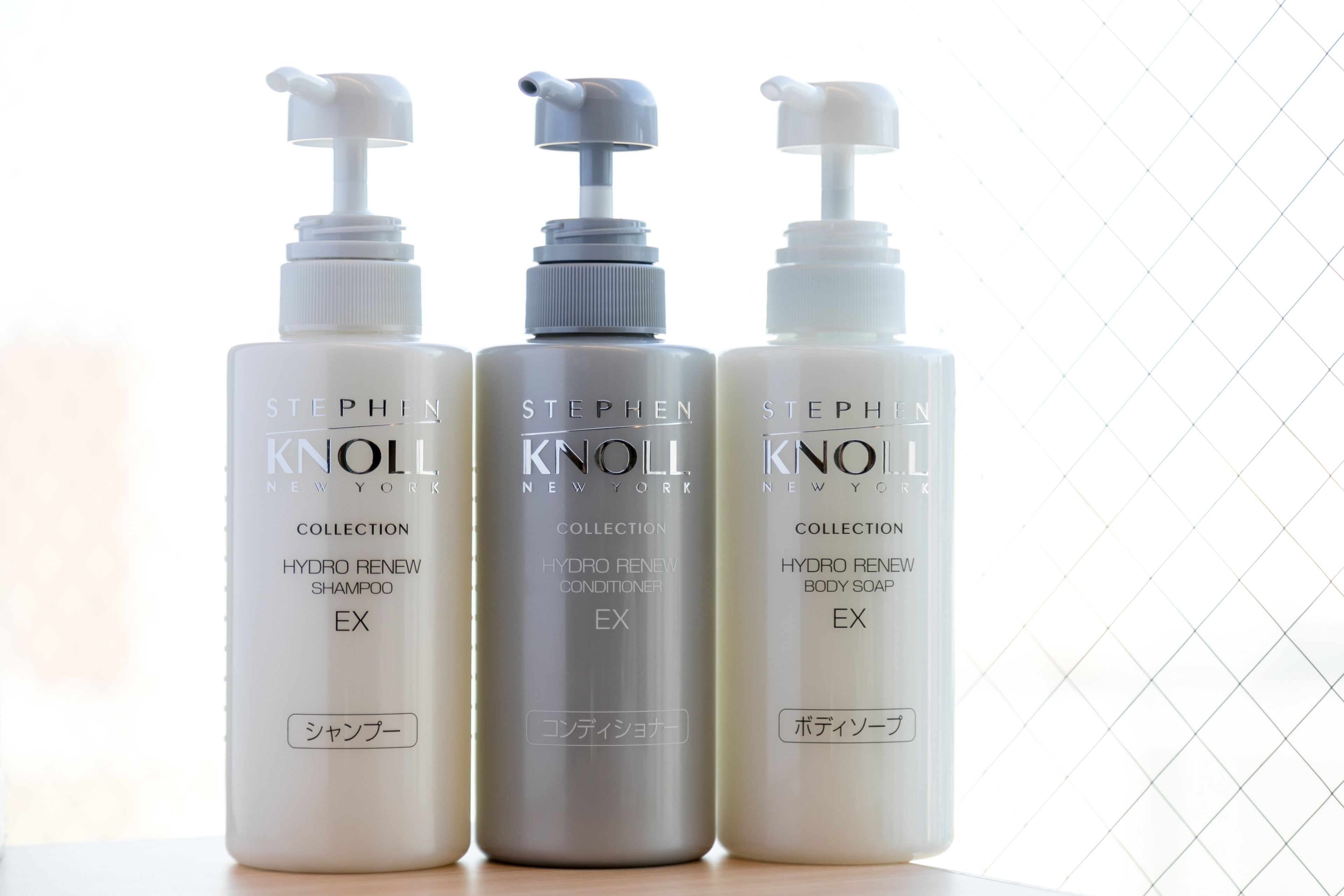 combined shower/bathtub, free toiletries, hair dryer, slippers