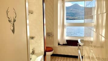 Classic Tek Büyük Yataklı Oda | Banyo | Ücretsiz banyo/kozmetik ürünleri, havlu, sabun, şampuan