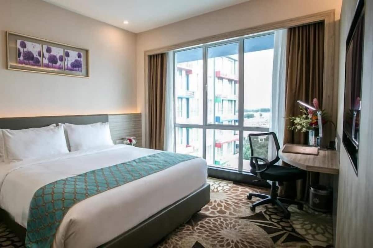 Caja fuerte, escritorio, cunas gratuitas y wifi gratis