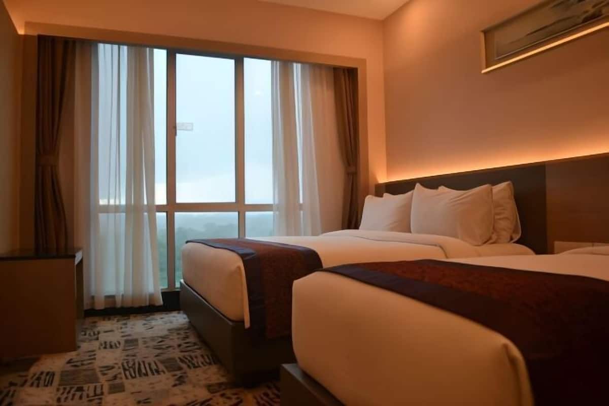 1 bedroom, in-room safe, desk, free cots/infant beds