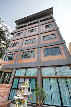 Front of property - Saengpanya Home Boutique Hotel - SHA Plus  (Chiang Mai)