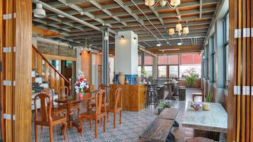 Daily continental breakfast (THB 150 per person)