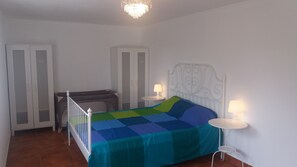 Cabane, 1 chambre, vue jardin, côté jardin | Wi-Fi gratuit