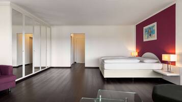 Suite | Minibar, Schreibtisch, laptopgeeigneter Arbeitsplatz