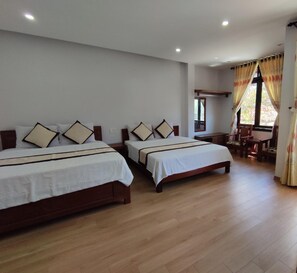 책상, 방음 설비, 무료 WiFi