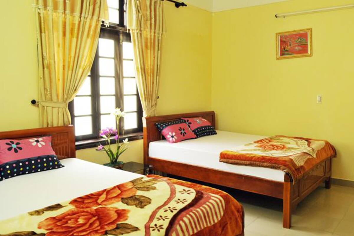 Triple Room | Desk, soundproofing, free WiFi