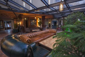 Lobby sitting area - Cuci Hotel di Mare Bayramoglu (Darica)