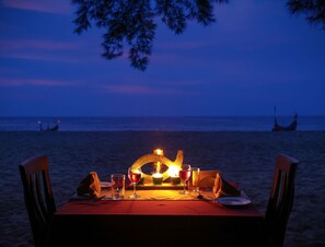 Couples’ dining