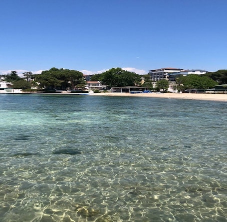 Private beach nearby, white sand, sun loungers, beach umbrellas