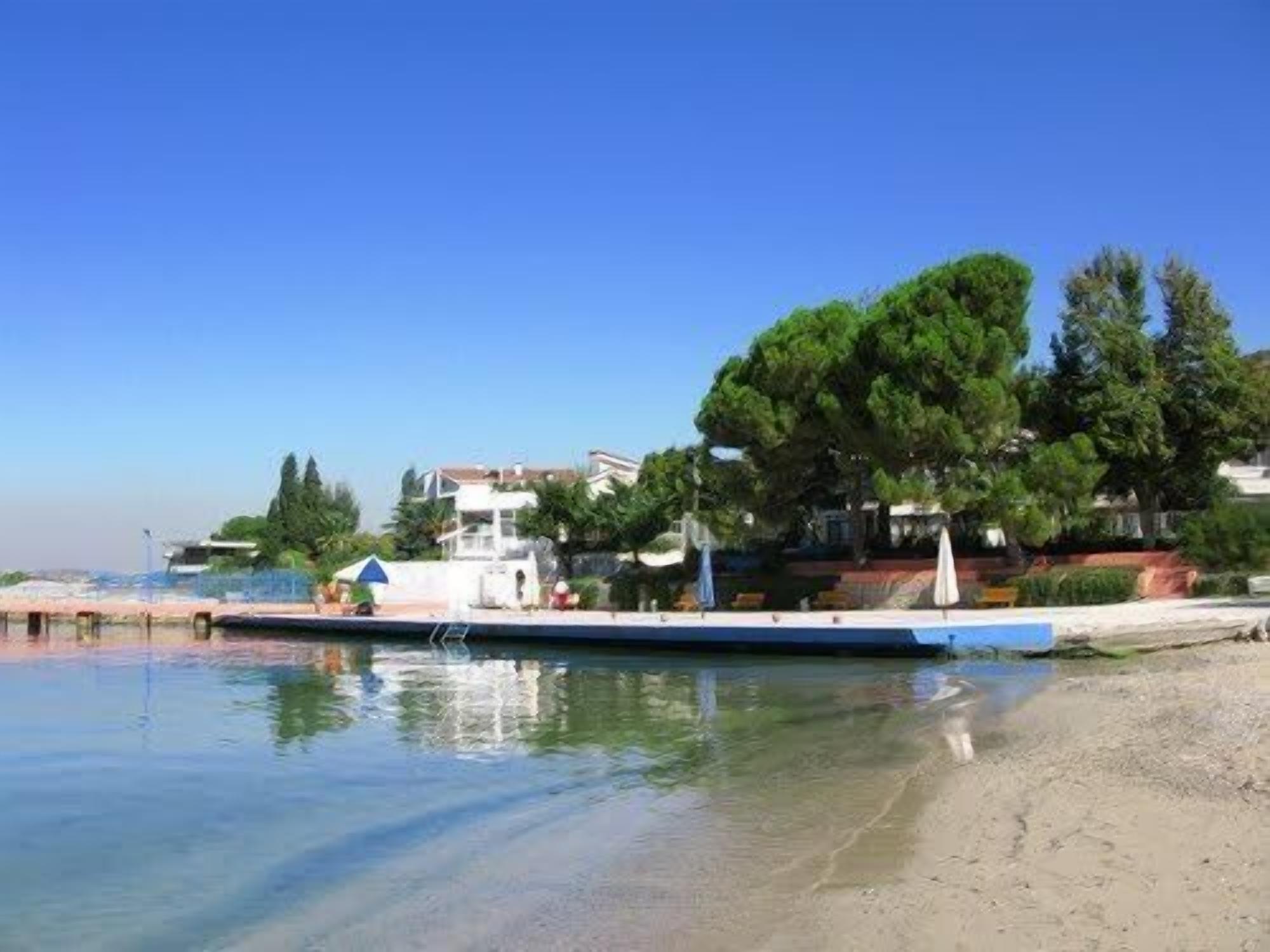 Private beach nearby, white sand, sun-loungers, beach umbrellas