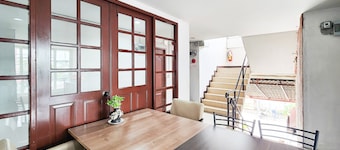 Freesia Guesthouse Suvarnabhumi