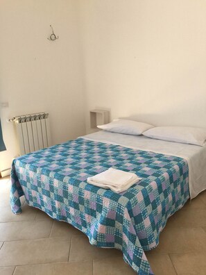Caja de seguridad en la habitación y cunas gratuitas 