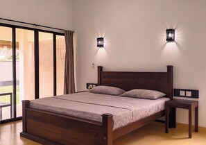 Căn hộ Tiêu chuẩn, 1 giường cỡ king, bếp, quang cảnh vườn | 1 phòng ngủ, bộ đồ giường cao cấp, minibar, bàn 