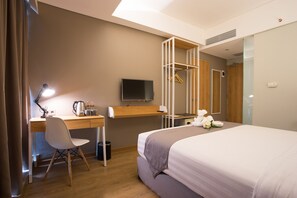 Deluxe Double Room | Desk, soundproofing, rollaway beds, free WiFi - Allstay Hotel Semarang (Semarang)
