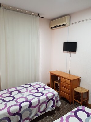 Twin Room - Hostal L Escaleta (Oropesa del Mar)