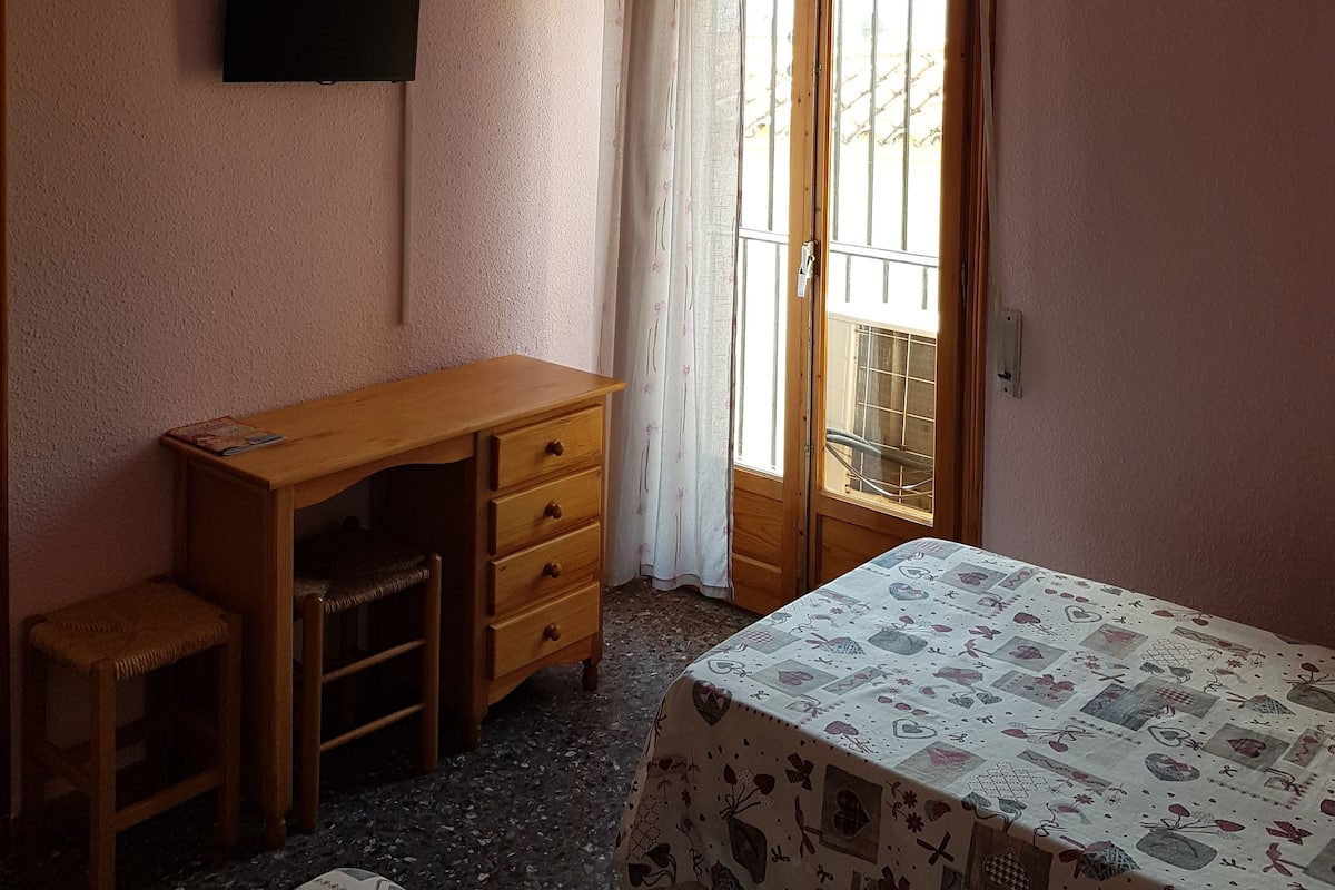 Wifi gratis y ropa de cama 