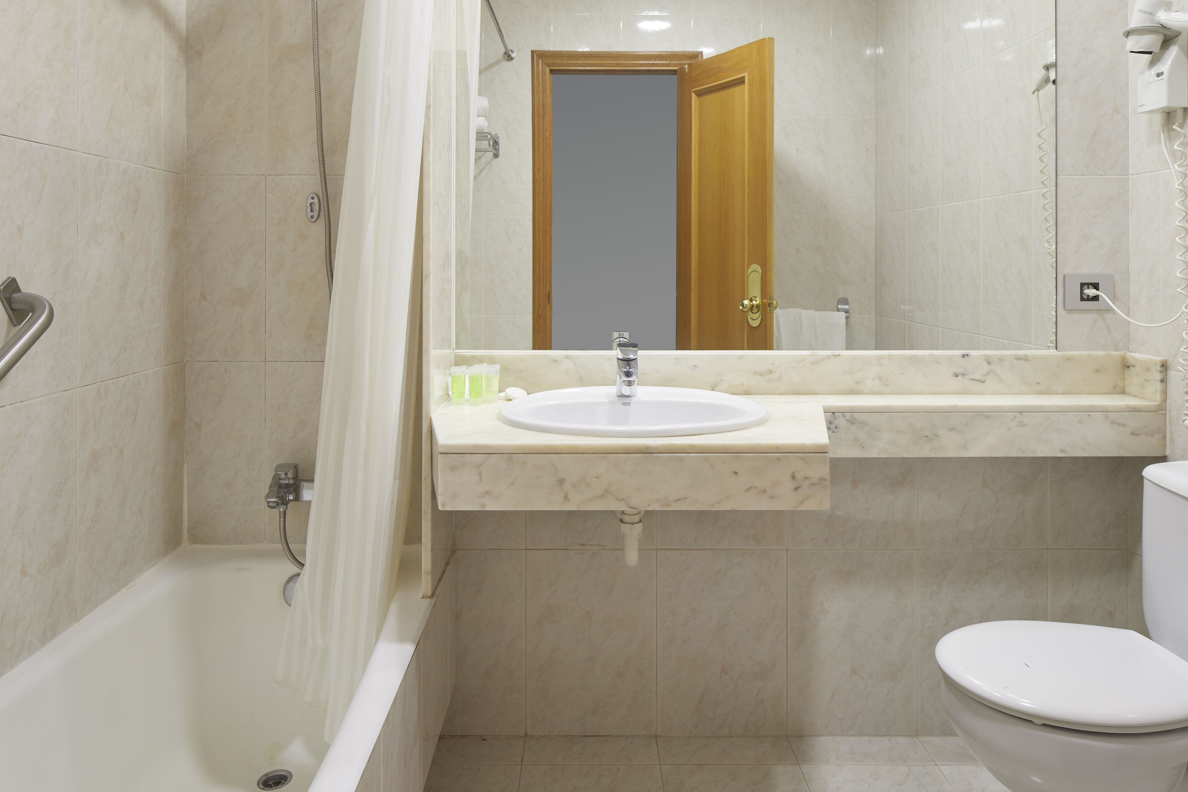 Photo - Pensión Alemana