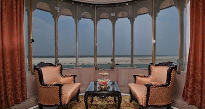 BrijRama Palace, Varanasi - By the Ganges