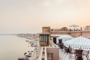 Városi kilátás a szállásról