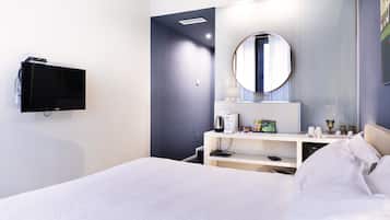 Phòng đôi hoặc 2 giường đơn, ban công | Minibar, két bảo mật tại phòng, truy cập Internet không dây miễn phí
