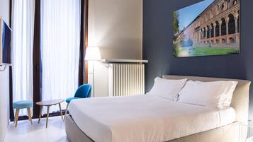 Chambre Double, balcon | Minibar, coffres-forts dans les chambres, Wi-Fi gratuit, draps fournis