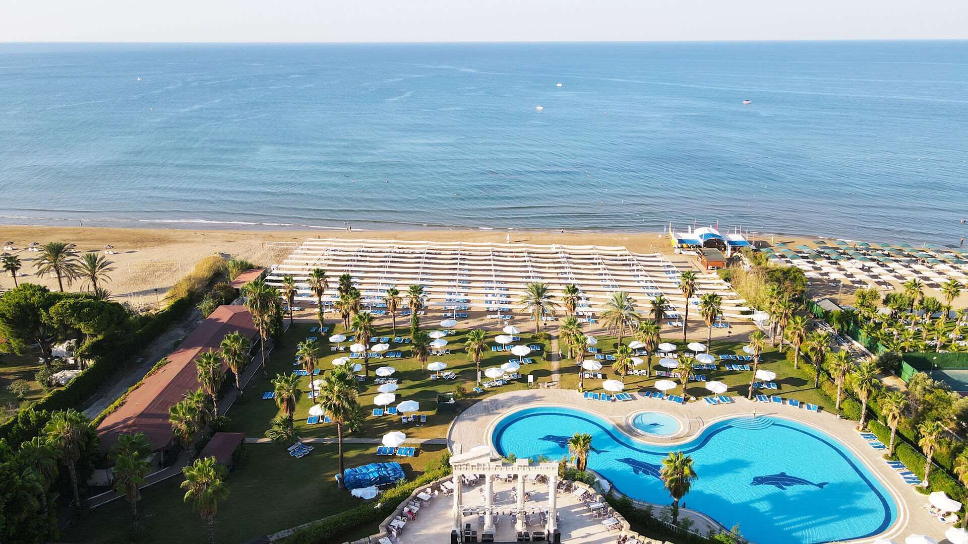 Private beach, sun loungers, beach umbrellas, beach towels