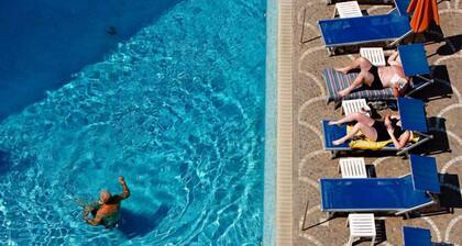 Villa Maria Apartments