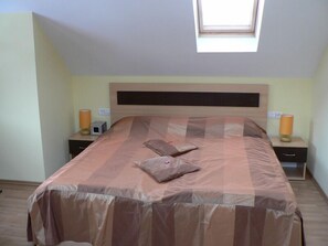 Minibar, két bảo mật tại phòng, giường gấp/giường phụ (phụ phí) 