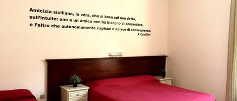 Minibar, Zimmersafe, Schreibtisch, schallisolierte Zimmer