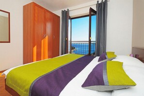 Presidential Apartment, 4 Bedrooms, Balcony, Beach View | 1 bedroom, desk, free WiFi - House Helis (Labin)