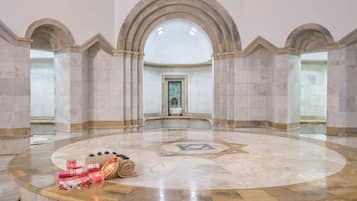 Sauna, Whirlpool, Türkisches Bad/Hamam, Körperbehandlungen