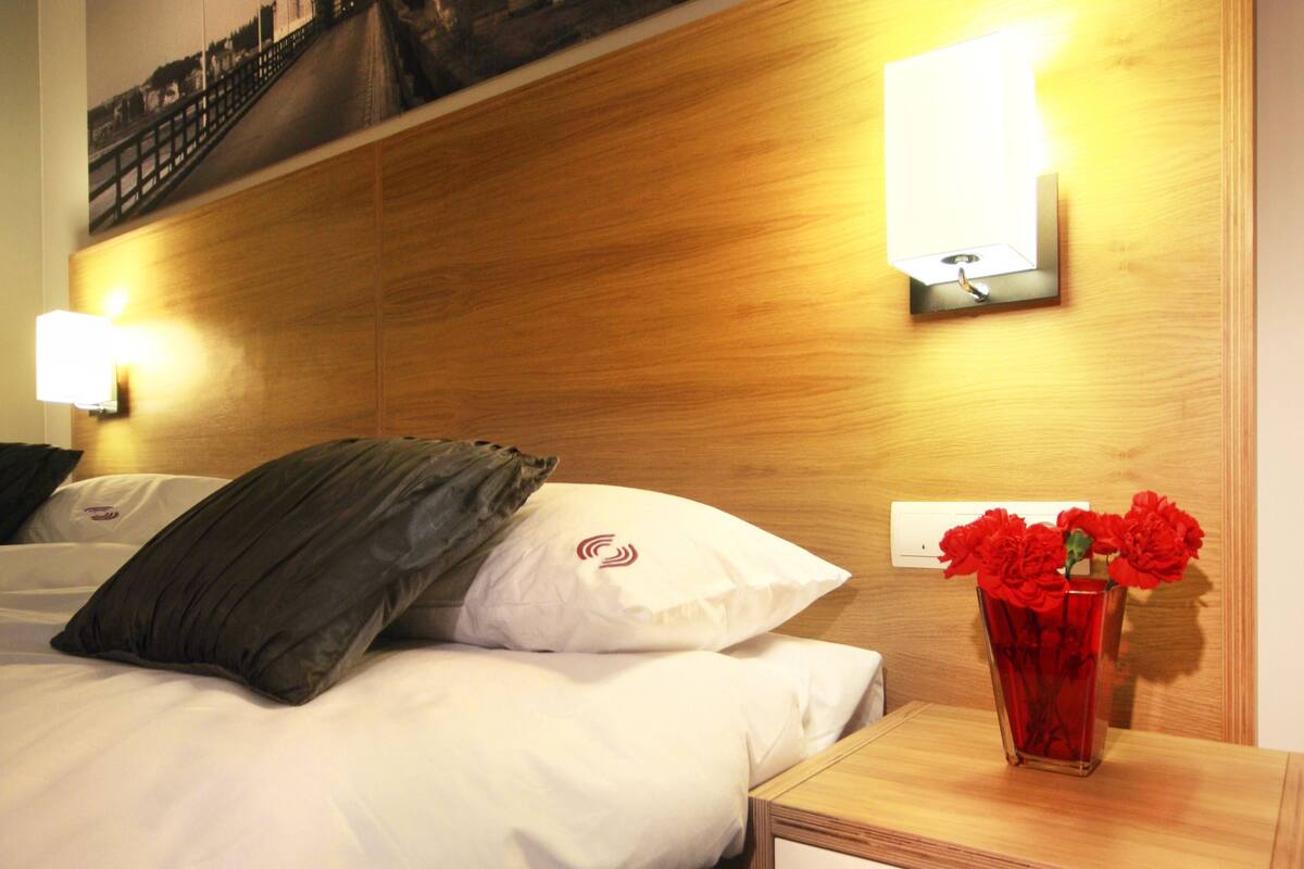 desk, iron/ironing board, free cots/infant beds, rollaway beds