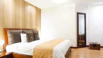 スタンダード シングルルーム 1 ベッドルーム バリアフリー | セーフティボックス (室内)、デスク、WiFi (無料)、ベッドシーツ