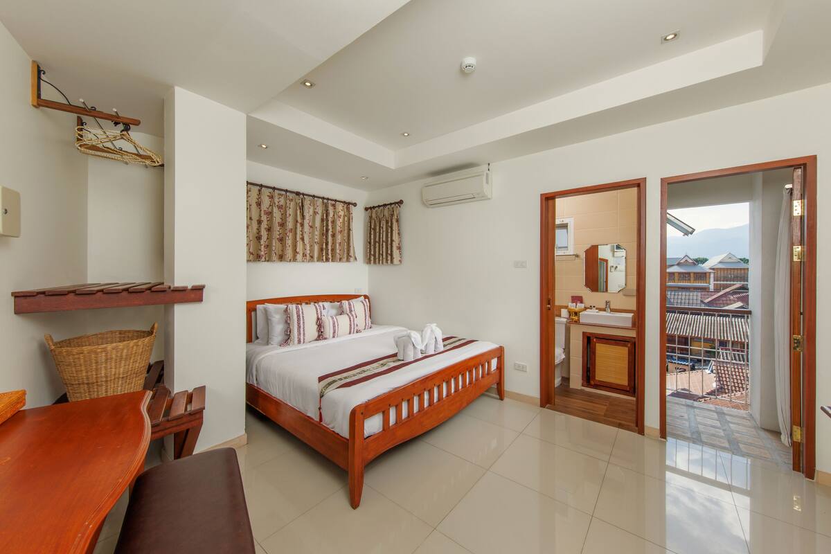 Junior Classic Room | Minibar, màn/rèm cản sáng, nôi (giường cho trẻ sơ sinh) miễn phí 