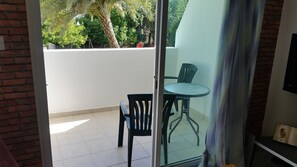 Apartment, 1 Bedroom, Balcony, Garden View | Balcony